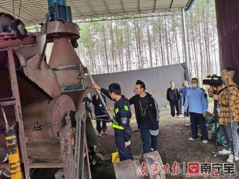 南寧一泥炭土加工廠廢料污染引爭議，執法部門稱對作物與土壤無害